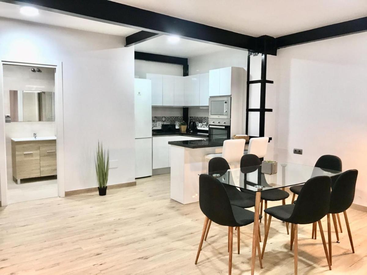 Modern & Spacious Apartment In Plaza De La Merced Малага Экстерьер фото